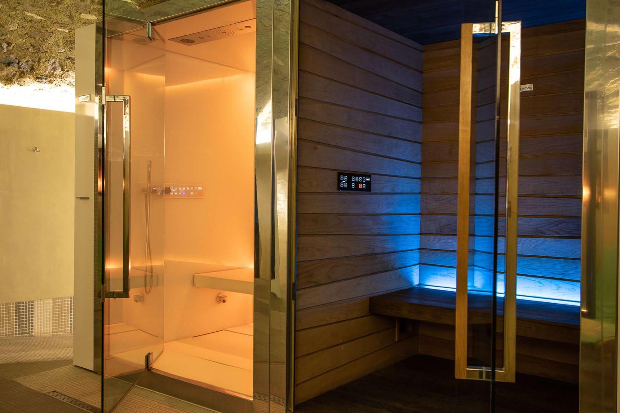 Western Signature Collection Hotel 4*